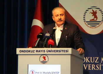 Anayasalar da zaman içerisinde eskiyor