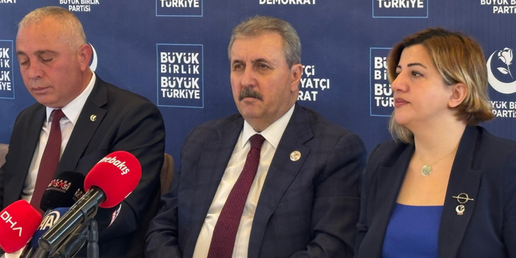 Asgari ücret artış oranı yüzde 60 olmalıdır