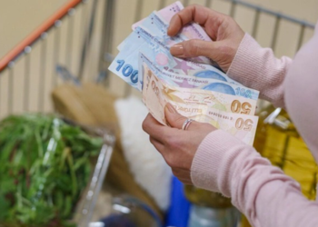 Asgari ücret zammı gelmeden marketlerde fiyatlar arttı