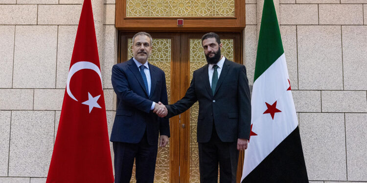Hakan Fidan, Şam'da yeni yönetimin lideri ile görüştü