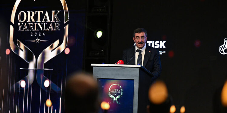 'Çalışma hayatının geleceği' konusu son derece anlamlı