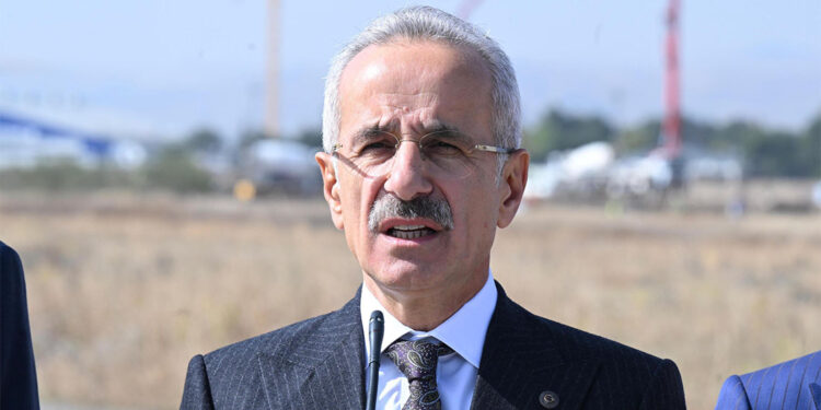 Esenboğa Havalimanı'nın kapasitesini 30 milyon yolcuya çıkaracağız