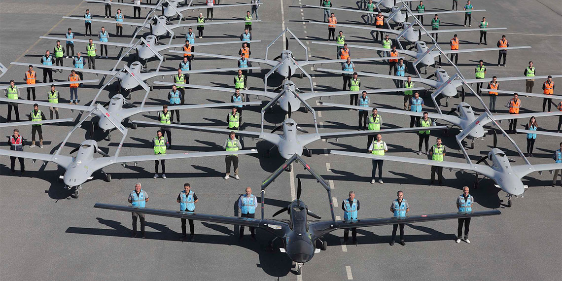 Baykar tarafından milli ve özgün olarak geliştirilen ve Türk havacılık tarihinde ilklere imza atan Bayraktar TB2 SİHA 1 milyon uçuş saatini başarıyla tamamladı.