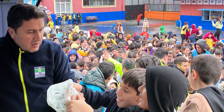 Bahçelievler'de öğrencilere beslenme desteği