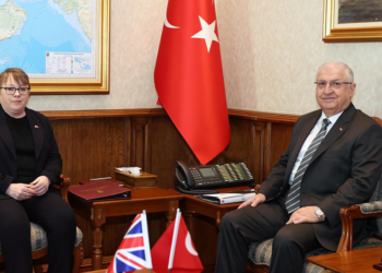 Bakan Güler, Birleşik Krallık Savunma Bakanı Eagle ile görüştü