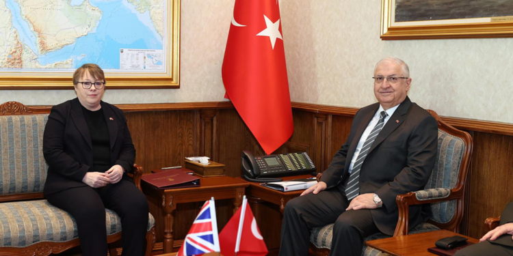 Bakan Güler, Birleşik Krallık Savunma Bakanı Eagle ile görüştü