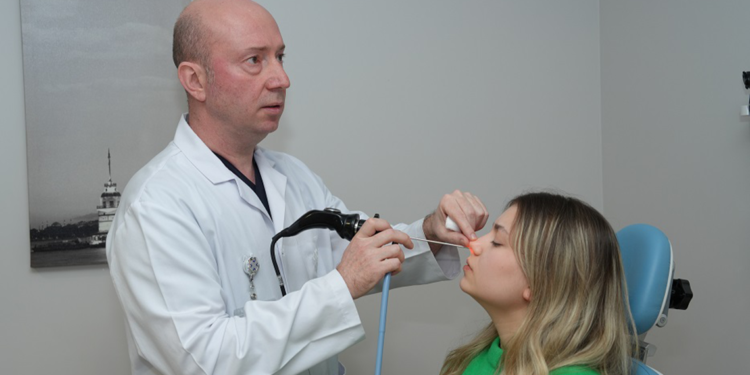 Baş ağrınızın sebebi sinüzit olabilir