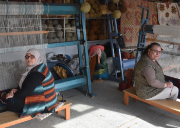 Bergamalı kadınlar ata mirası halıcılığa sahip çıkıyor