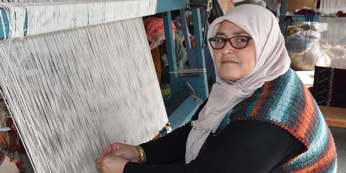 Bergamalı kadınlar ata mirası halıcılığa sahip çıkıyor
