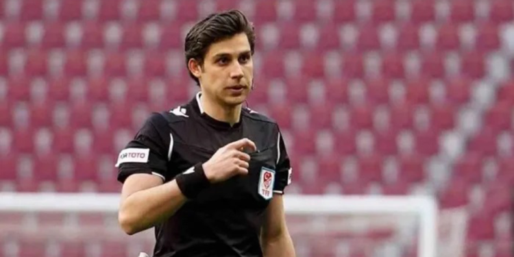 Beşiktaş-Fenerbahçe derbisini Mehmet Türkmen yönetecek