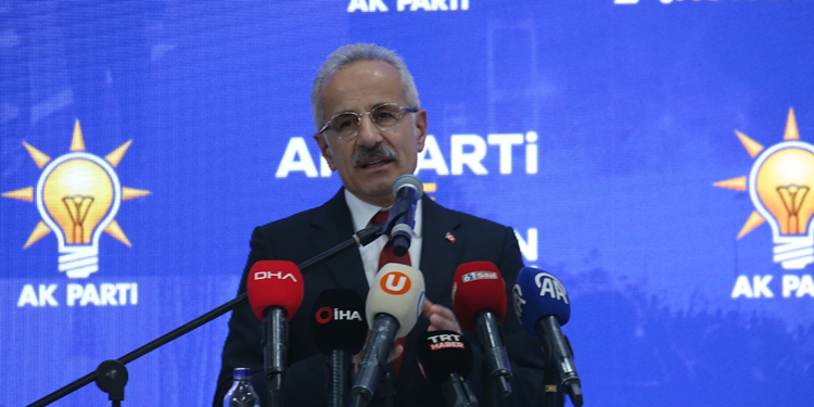 Bütün Karadeniz'in konuştuğu demir yolu projesini yapmaya başladık