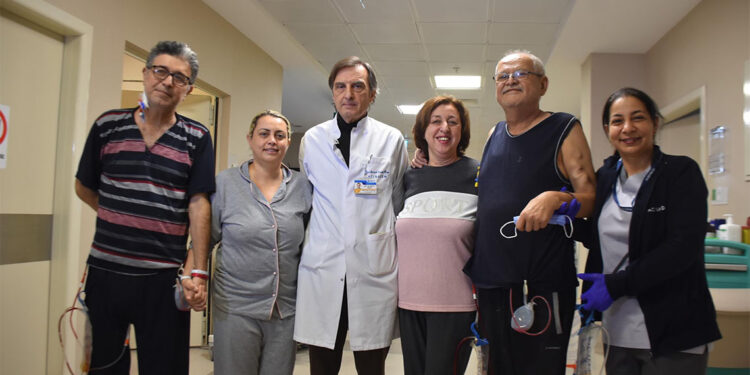 Eşlerine çapraz nakille yeni bir hayat verdiler