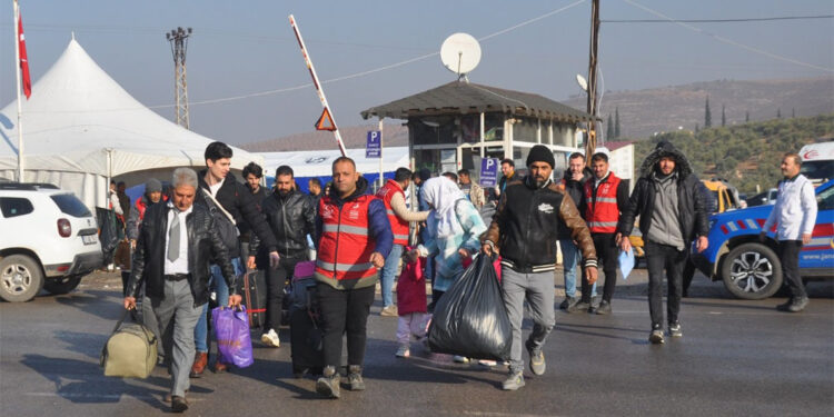 Suriyelilerin ülkelerine dönüşleri sürüyor