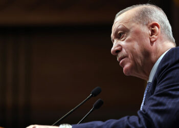 Suriye'de filizlenen barış umutlarını memnuniyetle karşılıyoruz