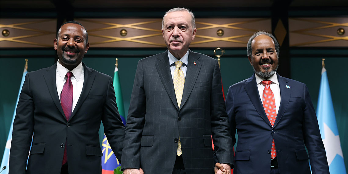 Cumhurbaşkanı Recep Tayyip Erdoğan, "Somali ve Etiyopya arasında iş birliğine dayalı yeni bir başlangıcın adımını attık" dedi.