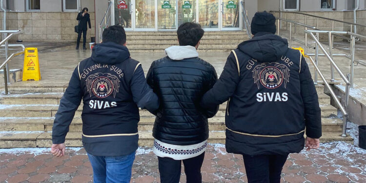 Sivas'ta Cumhurbaşkanına hakaretten tutuklandı