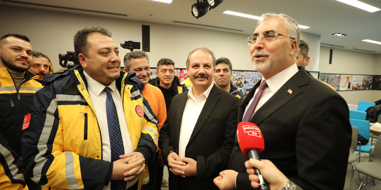 Çalışma Bakanı Işıkhan, 112 çalışanları buluşmasına katıldı