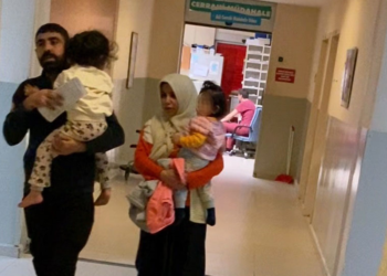 Çamaşır suyu içen 2 kardeş, hastaneye kaldırıldı