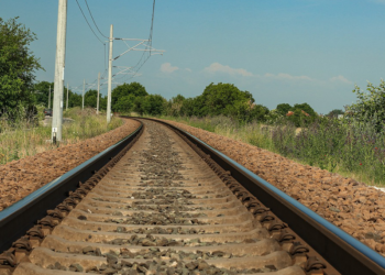 Çin'de demir yolu inşaatı çöktü: 13 işçi kayıp
