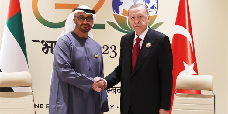 Erdoğan, BAE Devlet Başkanı Al Nahyan ile görüştü