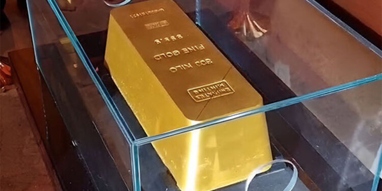 Dünyanın en büyük altın külçesi Guinness Rekorlar Kitabı’na girdi