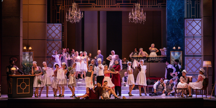 'Deli Dolu' operetinin prömiyeri Süreyya Operası'nda yapıldı