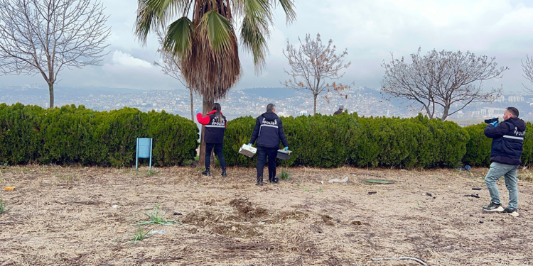 Denizde el ve ayakları bağlı bulunan ceset için kayıp başvurusu yapılmış