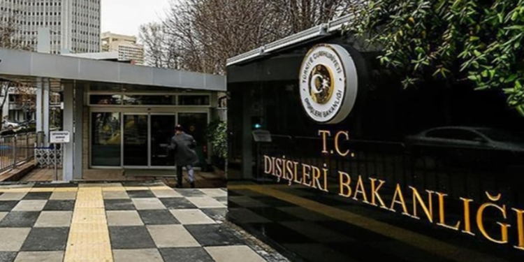 Dışişleri'nden, Almanya'da Noel pazarına yapılan saldırıya kınama