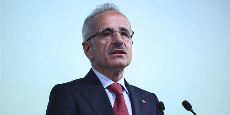 Düşen Azerbaycan uçağı için 8 kişilik heyet görevlendirildi