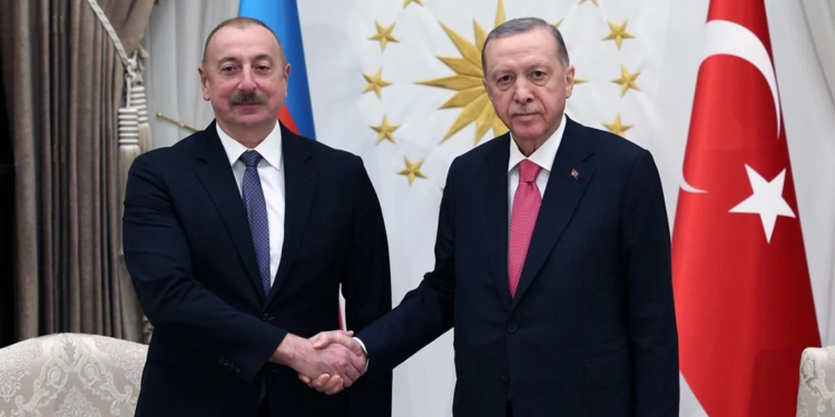 Erdoğan, İlham Aliyev ile telefon görüşmesi gerçekleştirdi