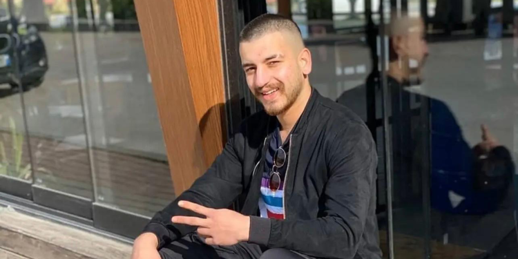 Eski nişanlısını 12 yerinden bıçakladı; duruşmada ‘seviyorum’ dedi