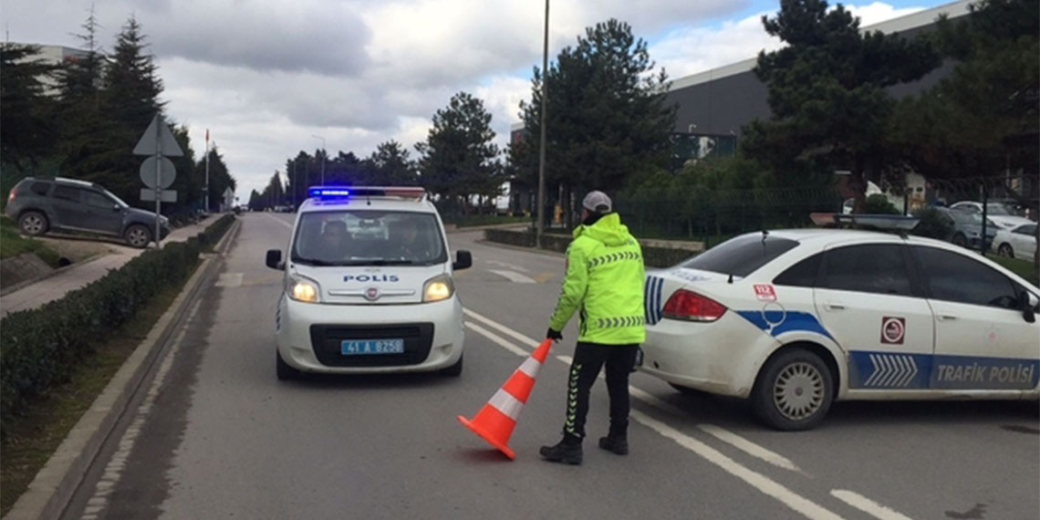 Kocaeli’nin Gebze ilçesinde İsrail’in Filistin’e yönelik saldırılarını protesto eden İbrahim Yeşil (42) fabrika çalışanlarını rehin almıştı; mahkeme, tutuklama talebini reddetti.