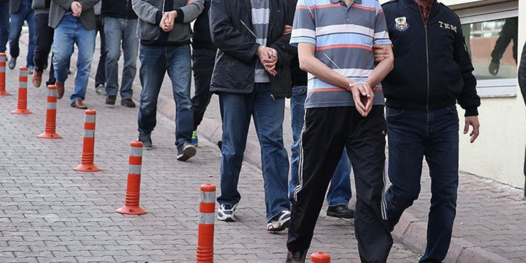 FETÖ'nün mahrem hizmetler yapılanmasına 17 gözaltı kararı