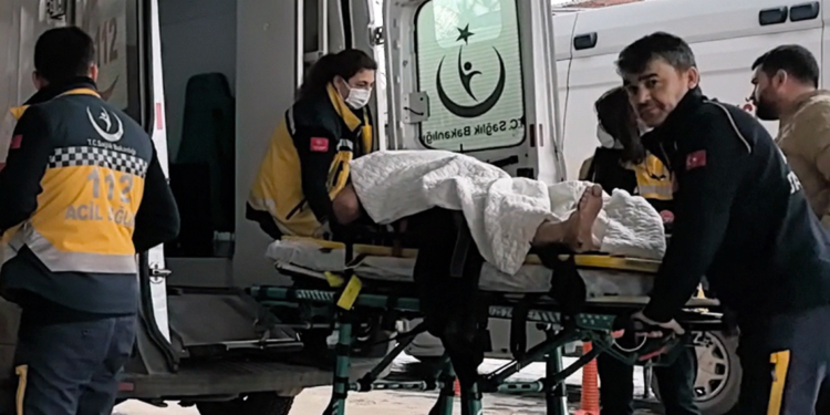 Fabrika inşaatında elektrik akımına kapılan işçi ağır yaralandı