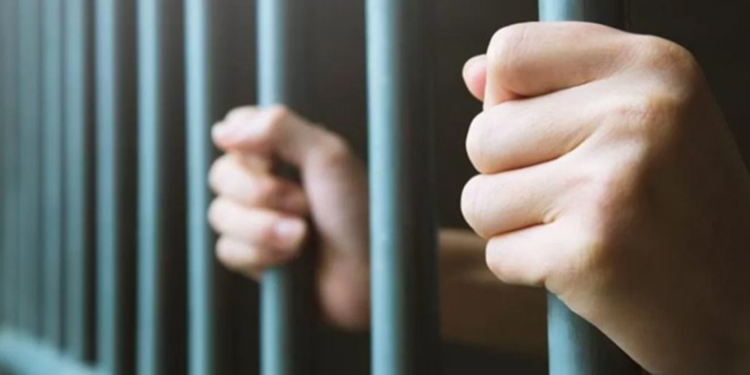 Fatih'te annesini öldüren sanığa müebbet hapis cezası