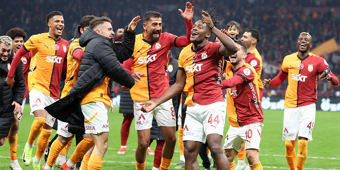 Galatasaray Teknik Direktörü Okan Buruk, “En iyi olmadığımız günde, kulübeden giren oyuncuların bile sürelerini hesapladık. Günün sonunda zorlu bir dönemde önemli bir maç kazandık. Trabzonspor’u oyundan dolayı tebrik etmek istiyorum'' dedi.