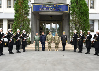 Genelkurmay Başkanı, TCG Oruçreis Fırkateyni'nde inceleme yaptı