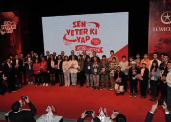Genç mucitler Sen Yeter Ki Yap yarışmasında ödüllerine kavuştu