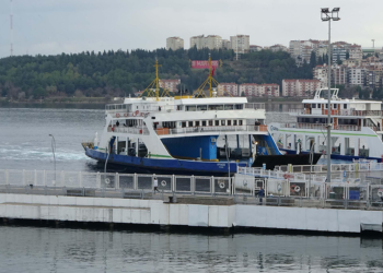 Gökçeada ve Bozcaada'daki feribot seferleri iptal edildi