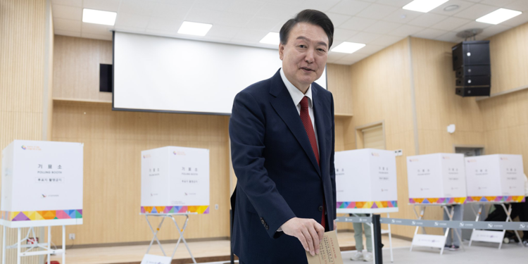 Güney Kore Savunma Bakanı Kim'in istifası kabul edildi