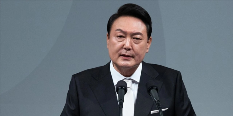 Güney Kore'de görevden uzaklaştırılan Yoon, ifadeye çağrıldı