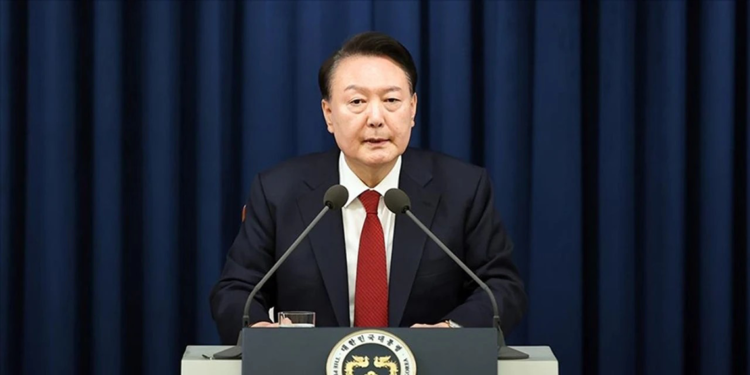 Güney Kore'de polis, Devlet Başkanlığı Ofisine baskın düzenledi