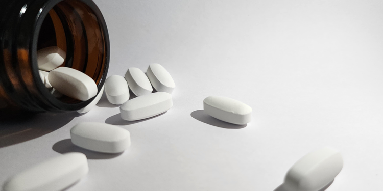 Güvenilir olmayan yerlerden alınan takviye gıdalara dikkat