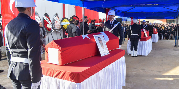 Helikopter kazasında hayatını kaybedenlere veda