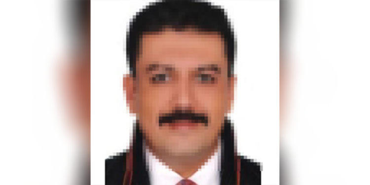 'Hakime rüşvet vereceğim' yalanı ile müvekkilini dolandırmış