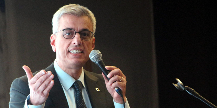 Her evin 3 tane çocuğu olması lazım