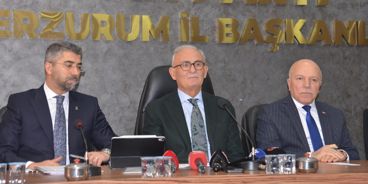 Hiçbir platformda hizmetten bahsettiklerini duymadım