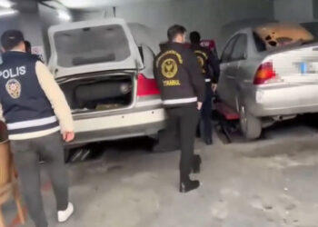 İstanbul merkezli 5 ilde çalıntı otomobil operasyonu