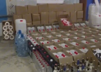 Çengel-8 operasyonlarında, 28 bin 400 litre sahte alkol ele geçirildi