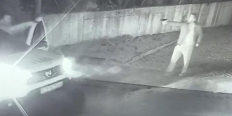 Vatman silahla metro komuta merkezini bastı 